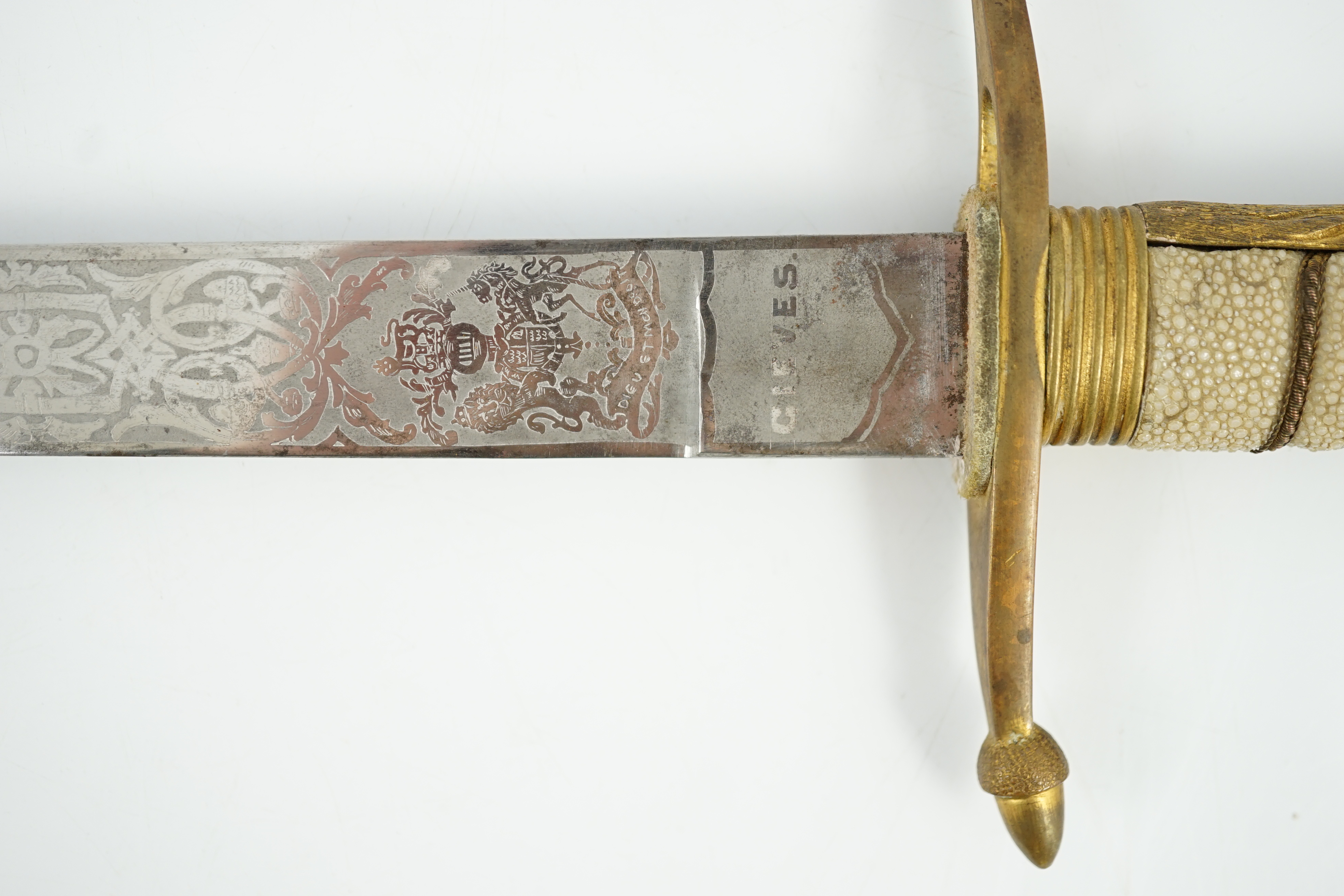 An early 20th century Royal Presentation midshipman's dirk, scabbard 60cm long, without scabbard 59.5cm long